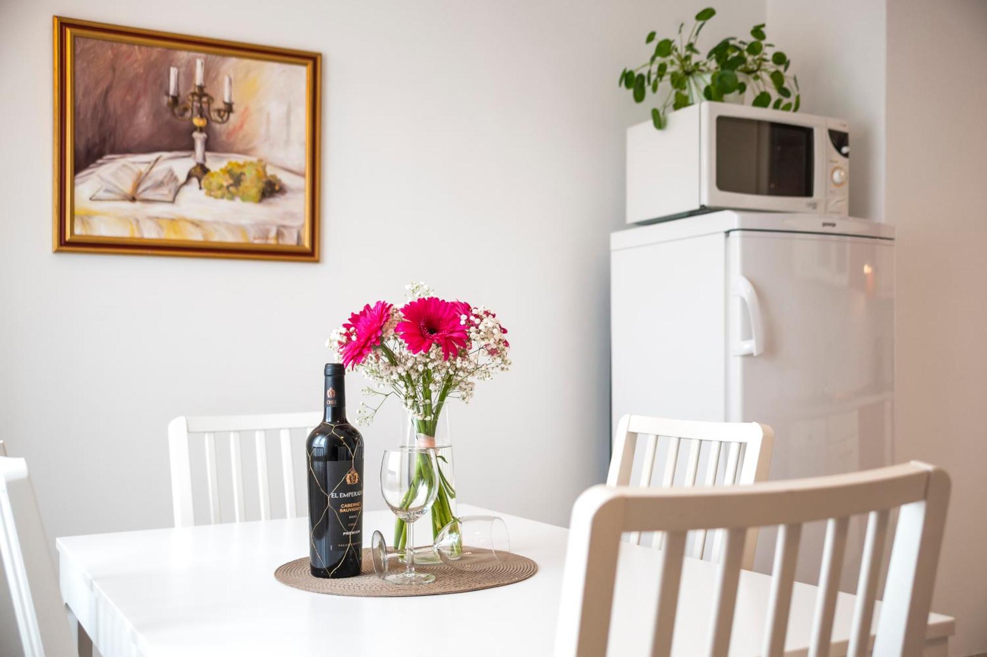 Apartments Sandra Ровин Екстериор снимка